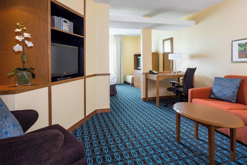 Fairfield Inn and Suites by Marriott Valparaiso - photo 5