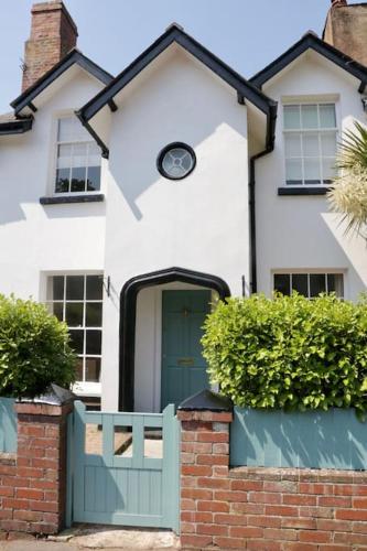 Bumblebee cottage Exmouth — 4-Star Luxury Hotel in Exmouth, United Kingdom