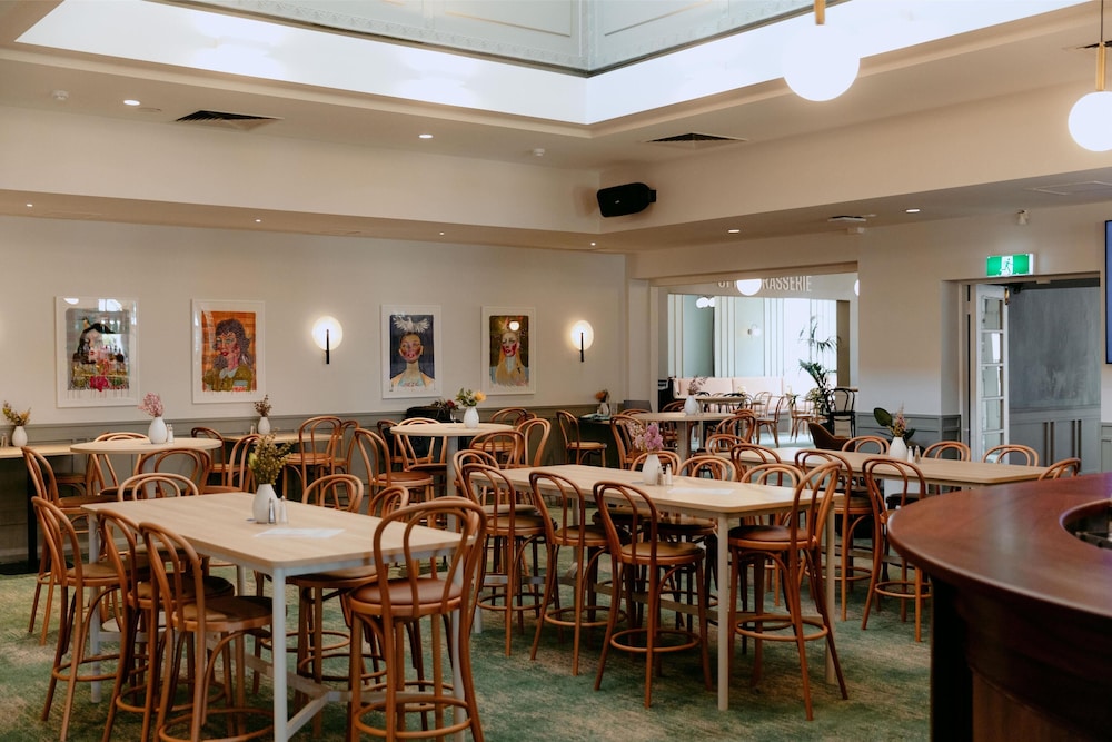 Ramsgate Hotel by Nightcap Social — hotel in Henley Beach