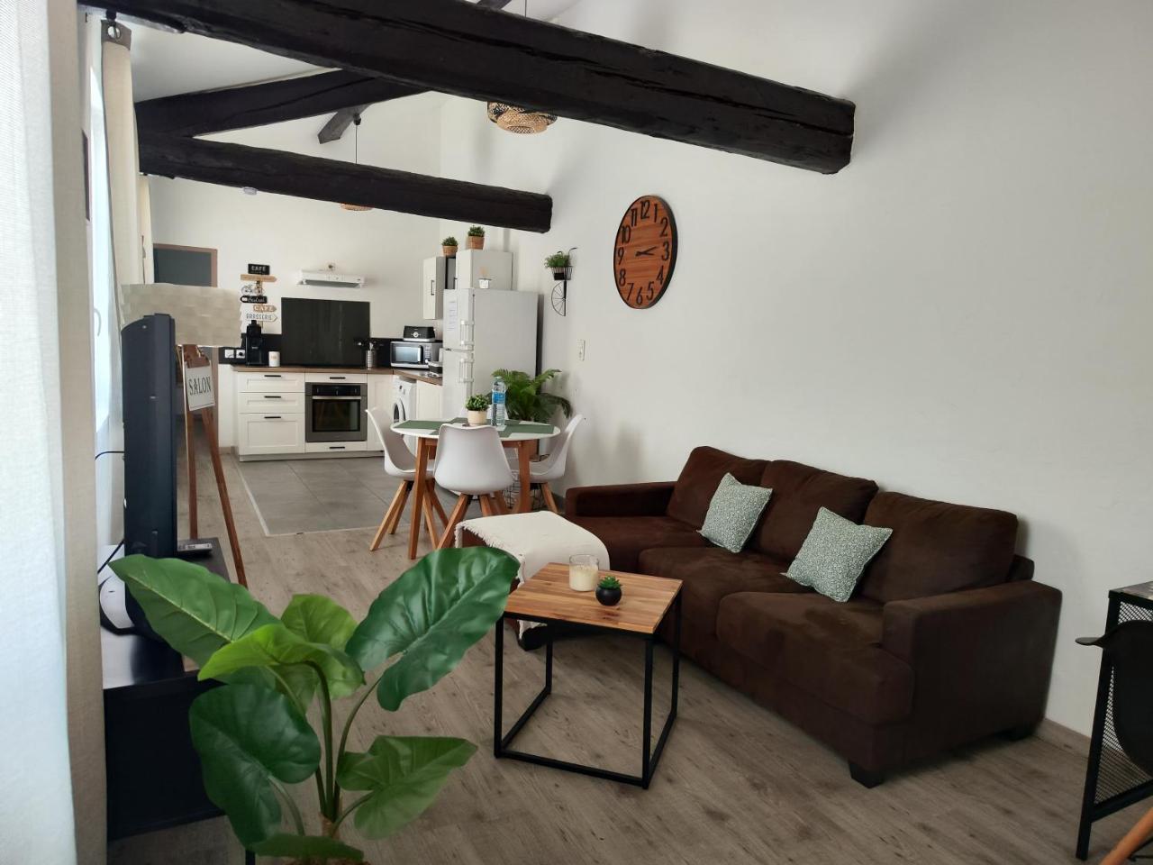 Les Portes du Luberon — 4-Star Luxury Hotel in L'isle-Sur-La-Sorgue, France