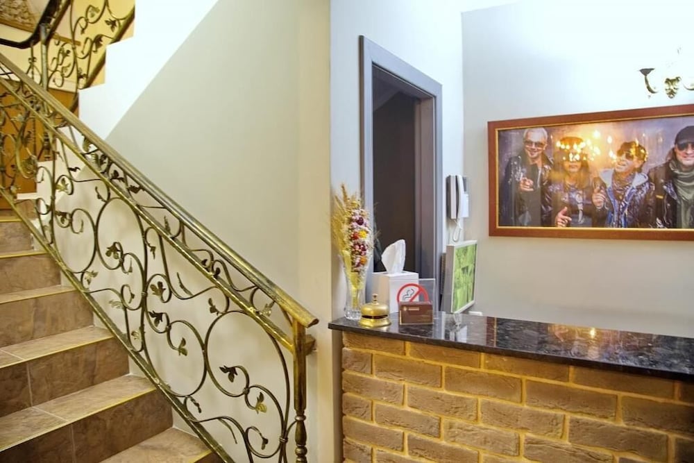 Boomerang Business Hotel