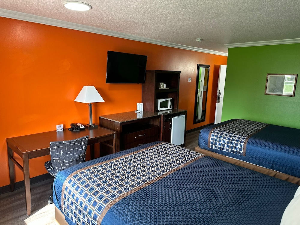 Amber Inn Motel Le Mars - photo 24