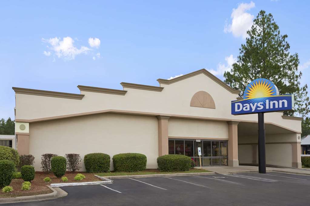 Days Inn by Wyndham Fayetteville South I 95 Exit 49 - featured photo