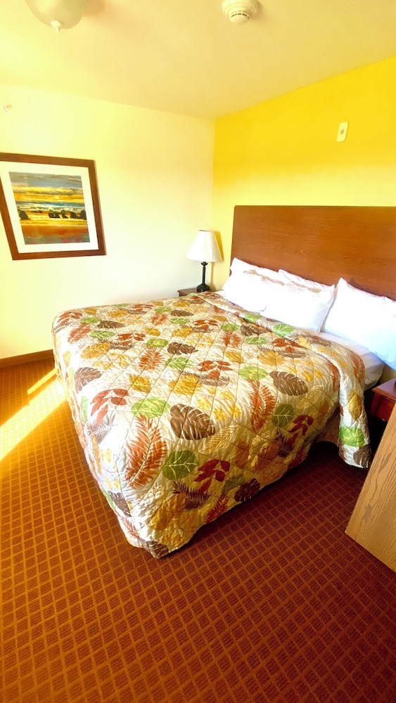 Park View Inn & Suites Hoisington - photo 34