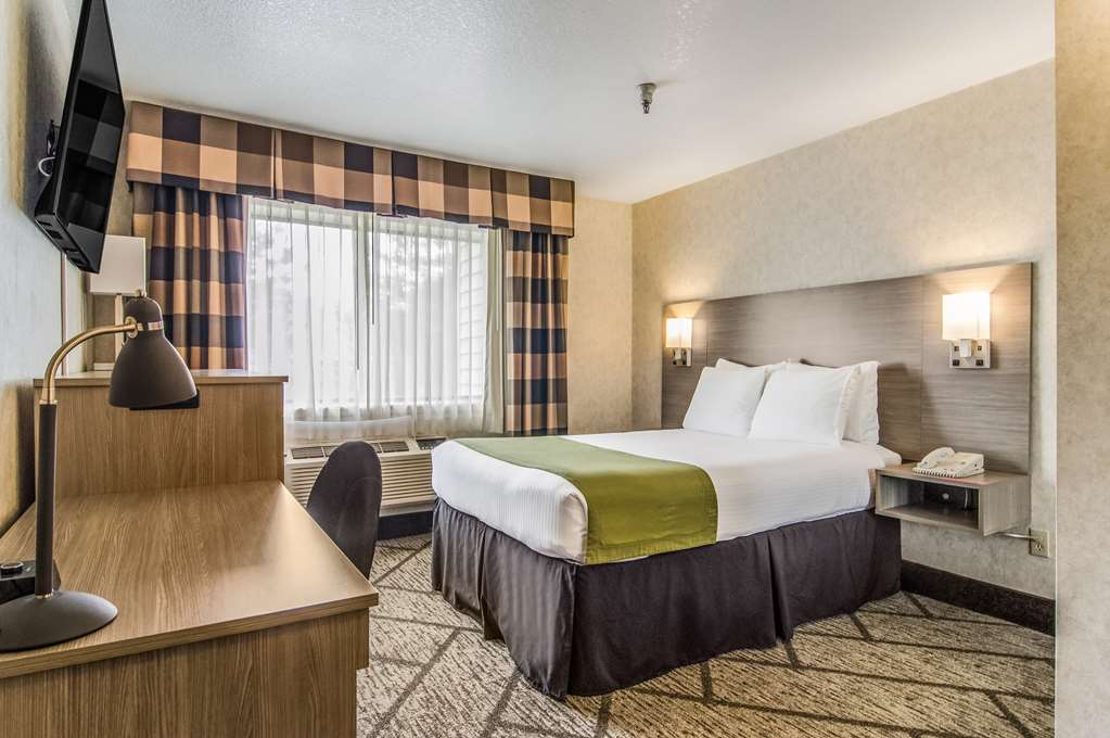 GuestHouse Inn & Suites Hotel Poulsbo - photo 18