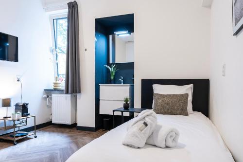 Cozy Room w Shared Kitchen Fast WiFi Near Station in Tilburg, Netherlands