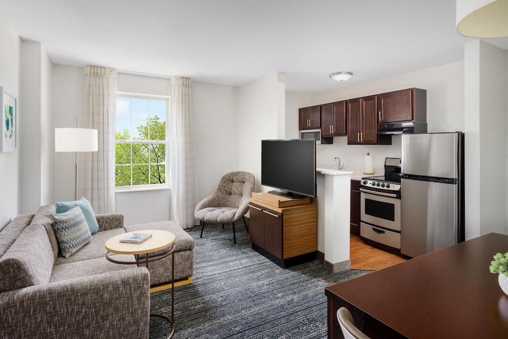 TownePlace Suites by Marriott Manchester - photo 14