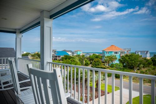 Pier Pleasure by Oak Island Accommodations - photo 39