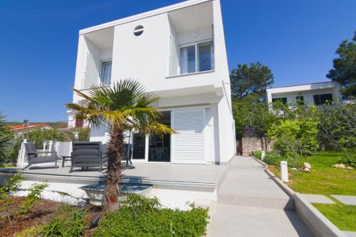 House Nika — 4-Star Luxury Hotel in Punat, Croatia