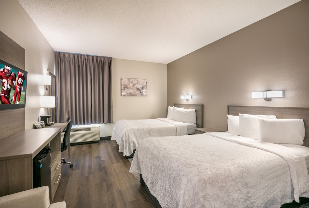 Red Roof Inn PLUS Boston Logan - photo 20