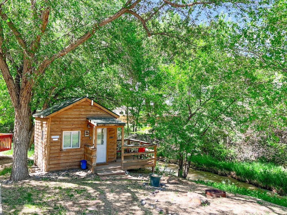Cedar Creek Lodging & RV Park - photo 13