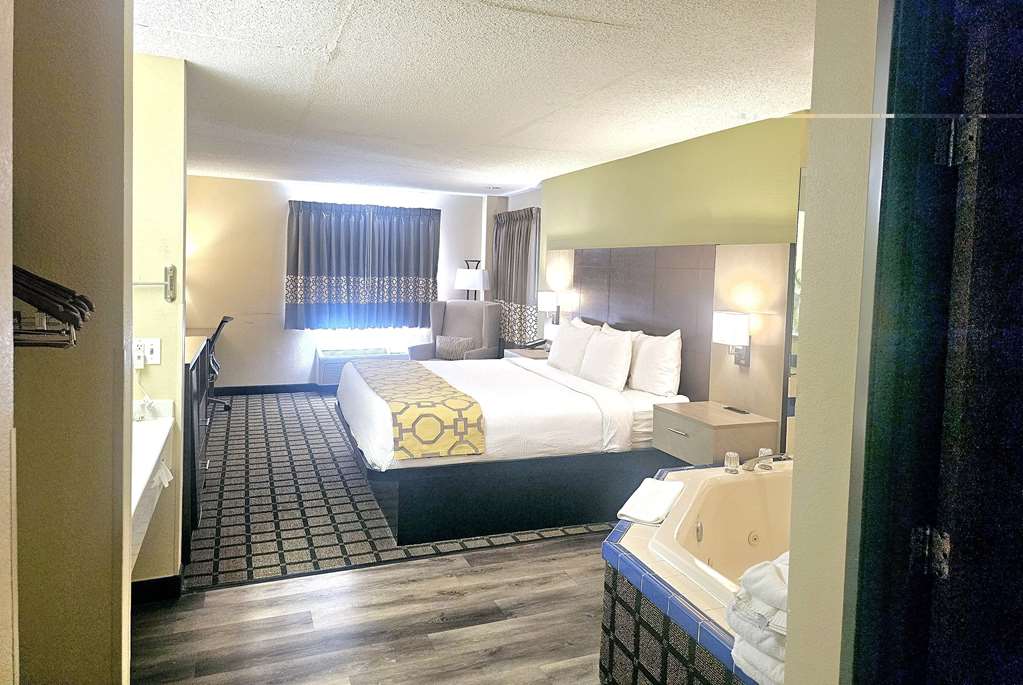 Baymont by Wyndham Rolla - photo 19