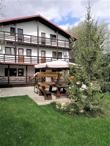 Casa Carp Calarasi — 4-Star Luxury Hotel in Calarasi, Romania