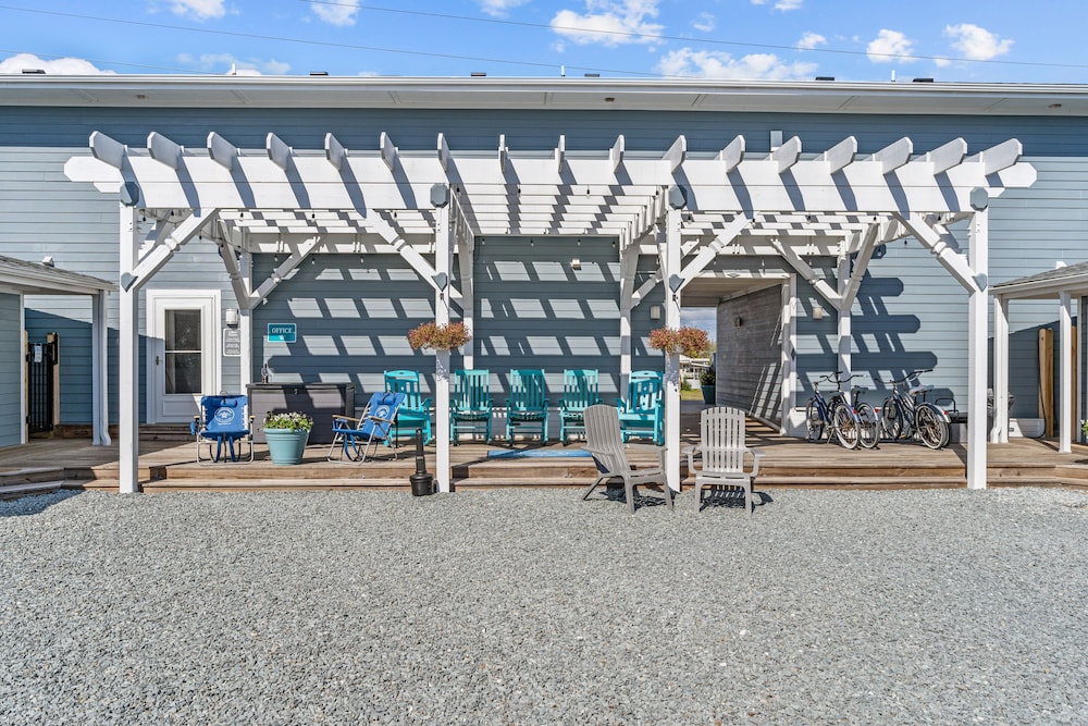Loggerhead Inn and Suites - photo 109