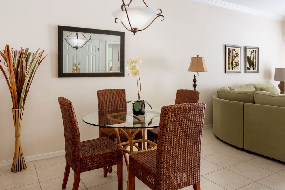 Olde Marco Island Inn and Suites - photo 11