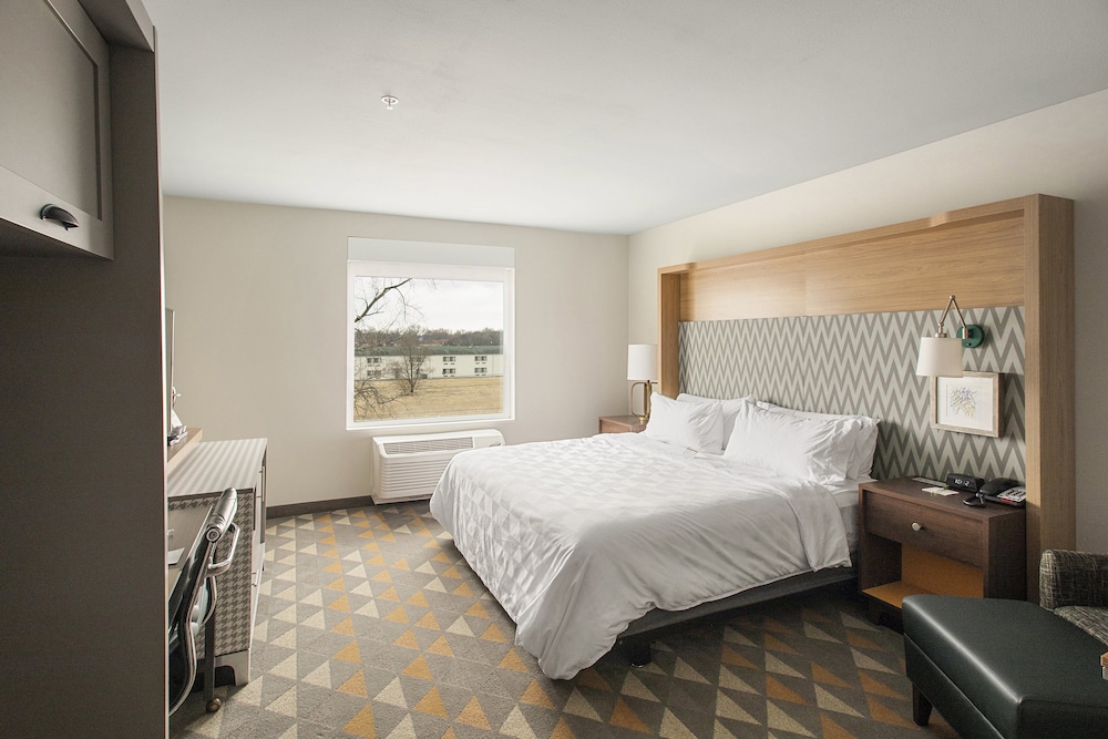 Holiday Inn & Suites Decatur Forsyth by IHG - photo 18