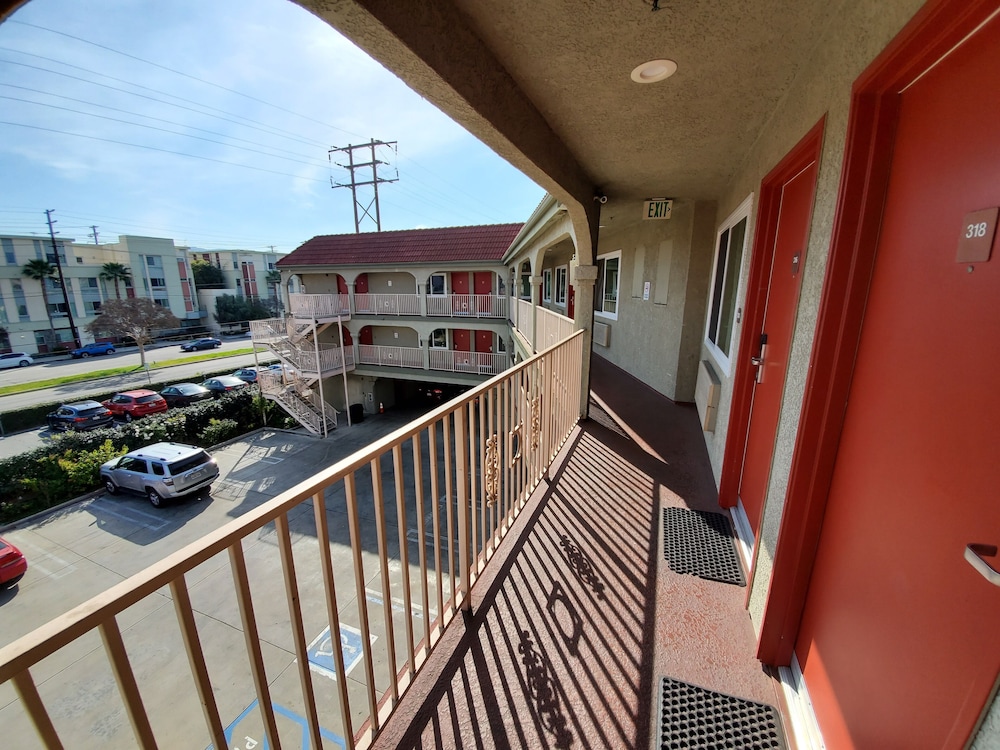 Colony Inn - photo 20