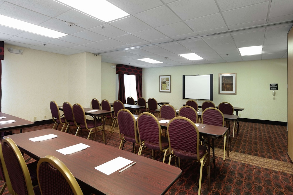 Hampton Inn Houma - photo 39