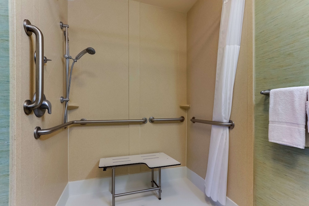 Hampton Inn & Suites Swansboro Near Camp Lejeune - photo 35