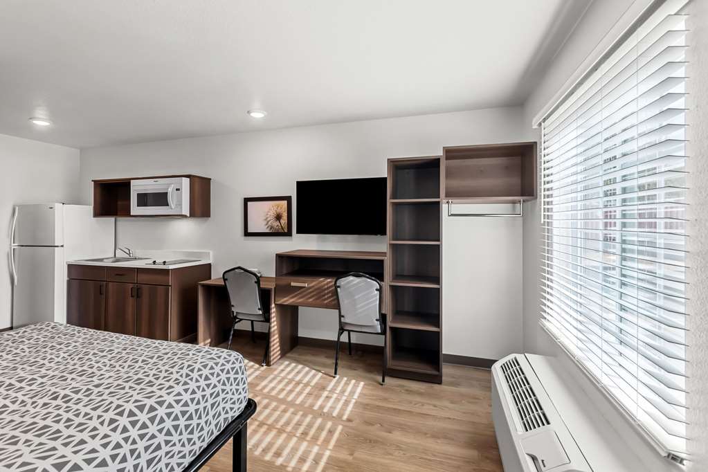 WoodSpring Suites Austin North I 35 - photo 12