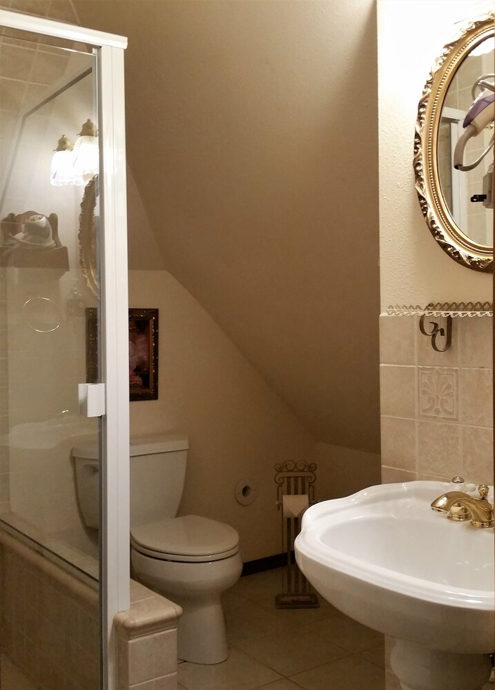 Franklin Street Inn LLC - photo 29