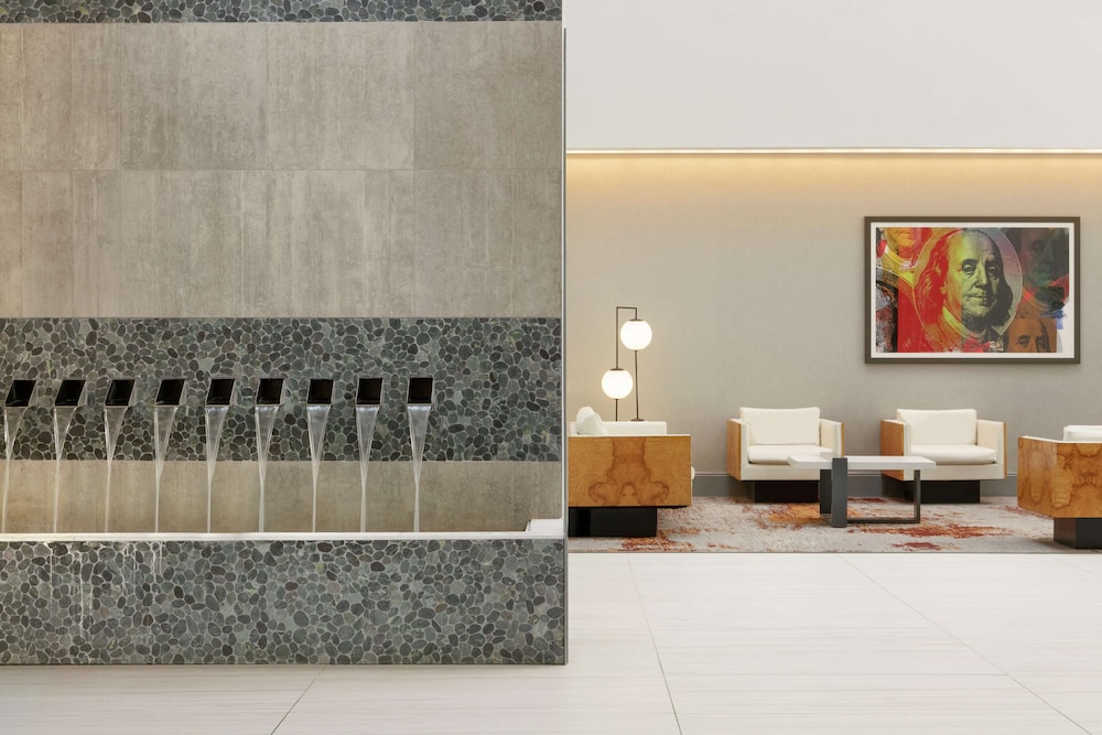 Embassy Suites by Hilton Philadelphia Valley Forge - photo 2