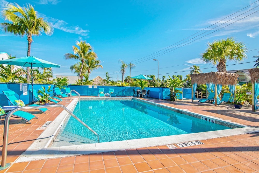 Latitude 26 Waterfront Resort & Marina - photo 62