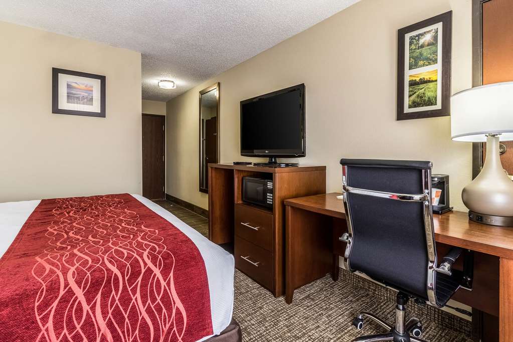 Comfort Inn Norwalk Sandusky - photo 9