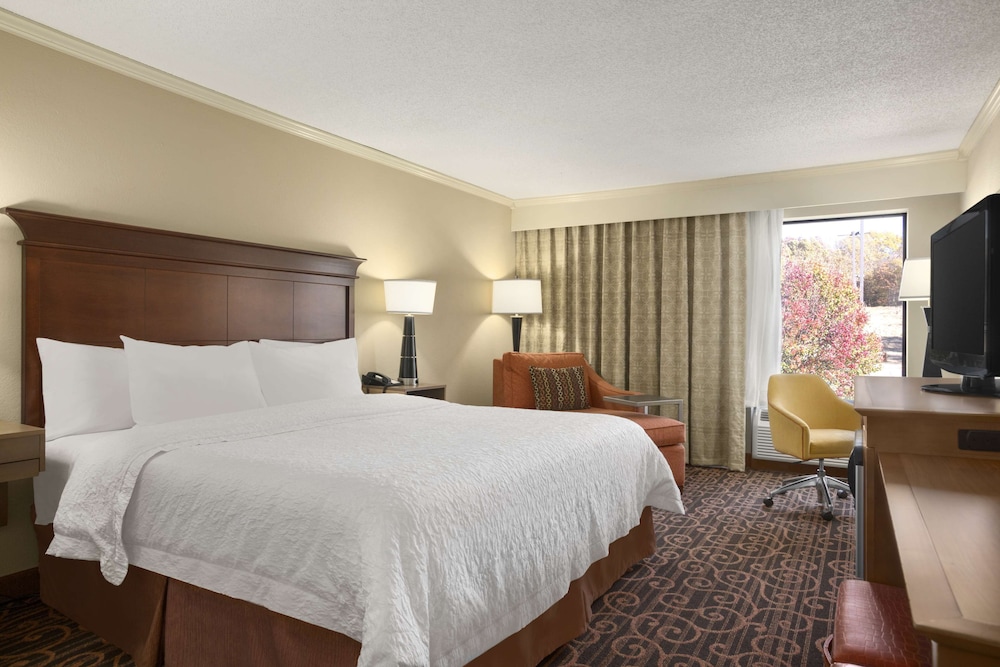 Hampton Inn Forrest City - photo 9