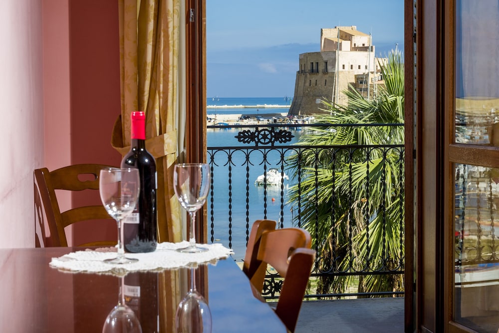 Hotel Cala Marina in Castellammare Del Golfo, Italy