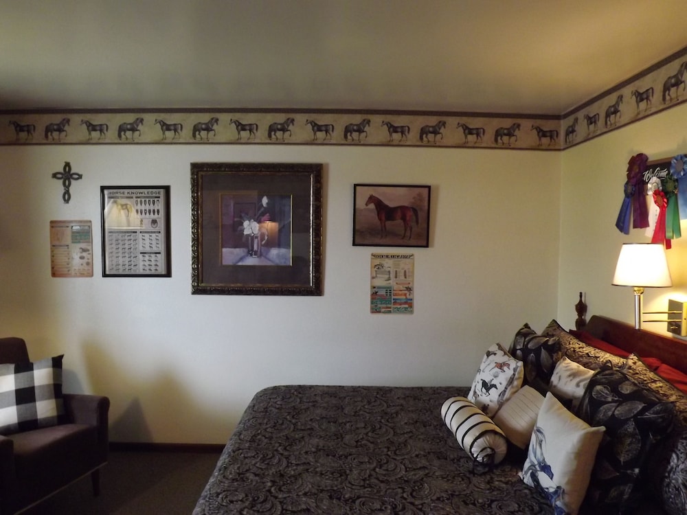 Crest Country Inn - photo 77