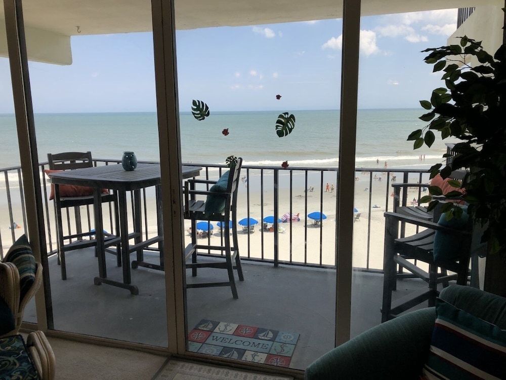 Royal Garden Resort 401 3 Bedroom Condo by Redawning - photo 42