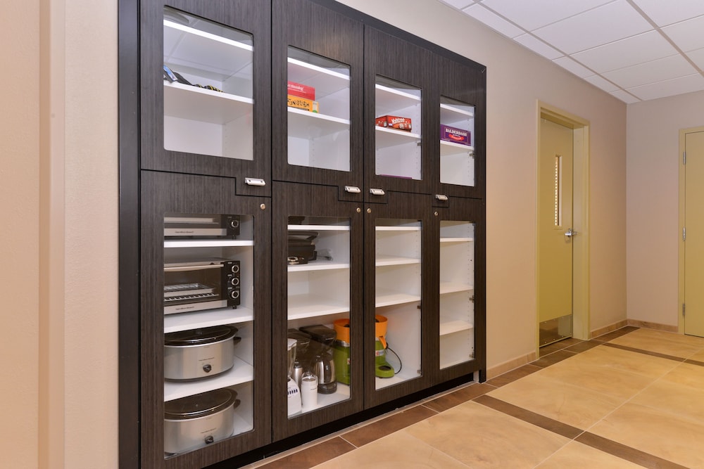 Candlewood Suites Sayre by IHG - photo 20