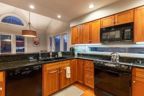 Crooked Creek Inn at Yonahlossee - photo 16