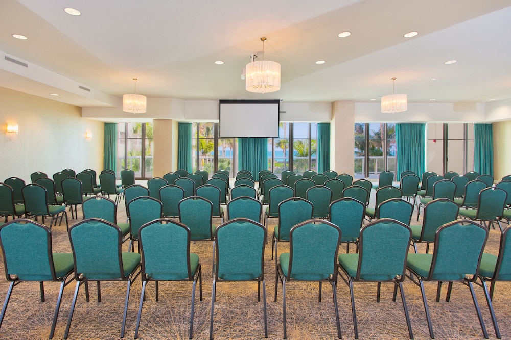 Holiday Inn Miami Beach Oceanfront by IHG - photo 46