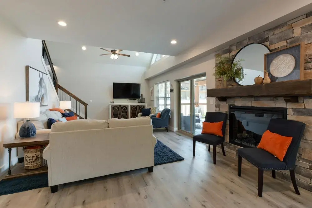 Journey’s Remedy in Branson, United States