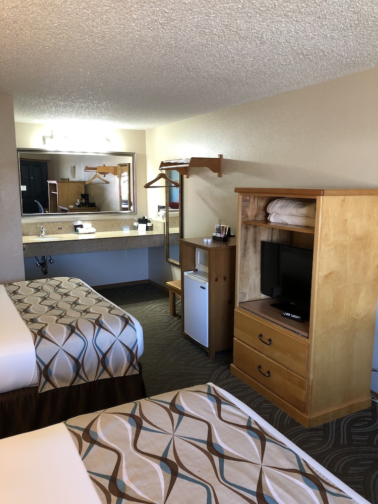 Super 8 by Wyndham Florence OR - photo 11