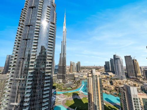 Bellavista Apartments Holiday Homes LLC Spectacular 2 BR Penthouse Boulevard Central Panoramic Terrace & Burj Khalifa View — 4-Star Luxury Hotel in Dubai, United Arab Emirates