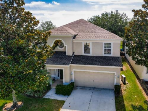 Luxury Family Villa Pool Hot Tub Close to Disney — 4-Star Luxury Hotel in Orlando, United States
