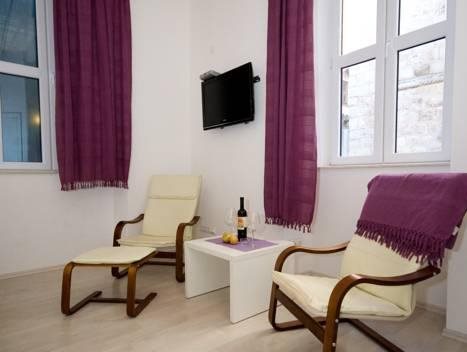 Luxury X Rooms & Apartments Old Town