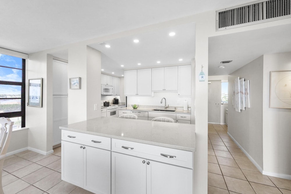 South Seas Tower 3 603 - photo 23