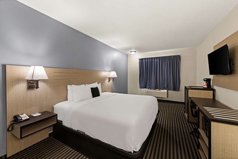 Red Lion Inn & Suites Gretna - photo 8
