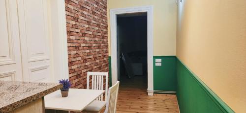 Friends Your Cosy Apartment in the Center