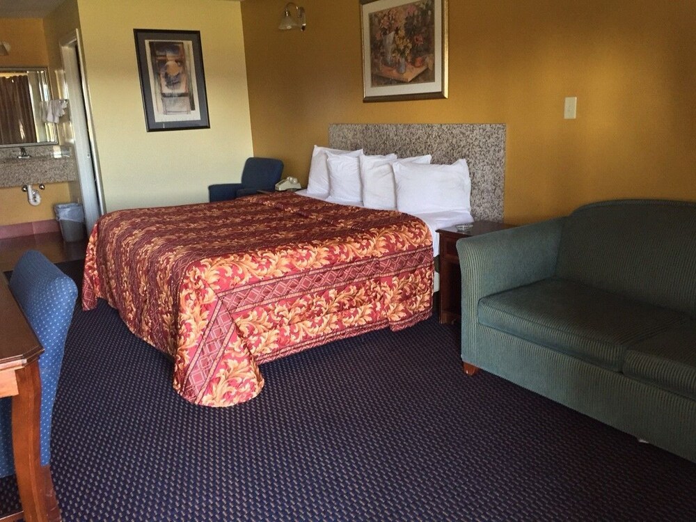 Deluxe Motel - photo 19