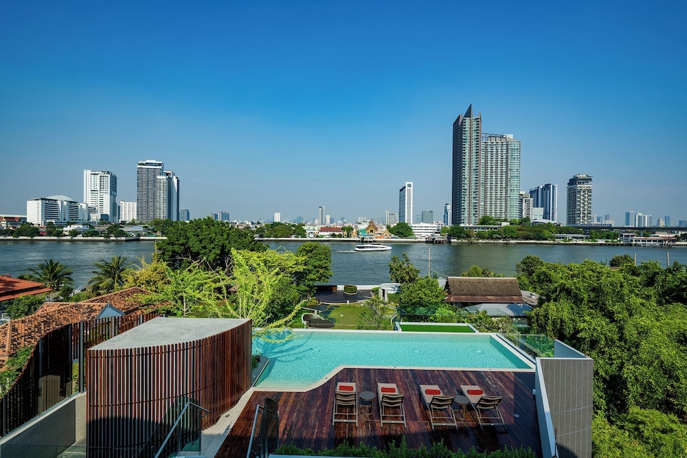 We Hotel Riverfront - last minute hotel in Bangkok