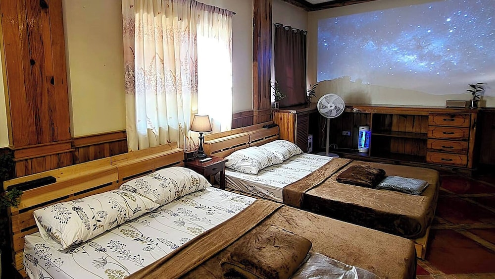 Room prime Family Masters Room GF in Cam — hotel near Loakan Airport