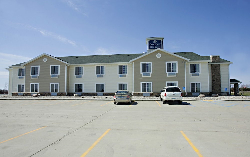 Cobblestone Inn & Suites Langdon - photo 37