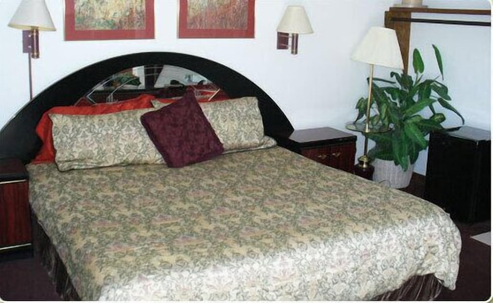 Oakdale Motel - photo 10