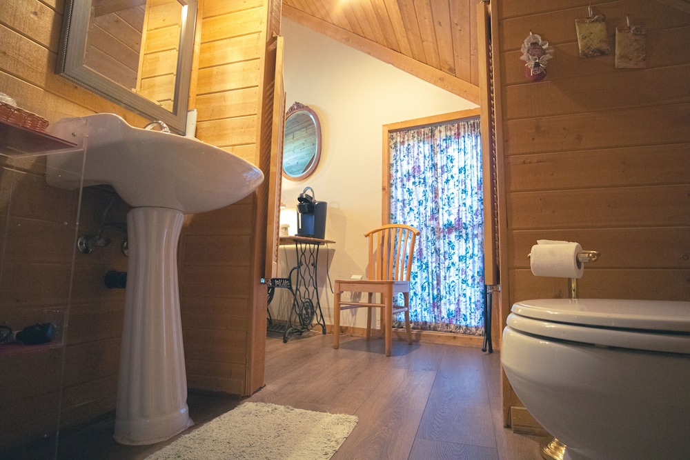Tucker Peak Lodge - photo 29