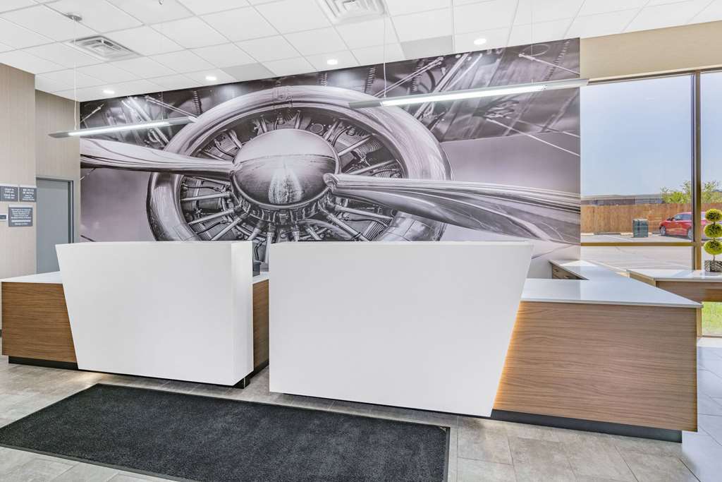 Wingate by Wyndham Wichita Airport - photo 3